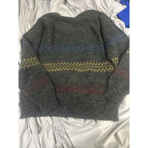 Men's Multicolor Patterned Sweater - Picture 5 of 5
